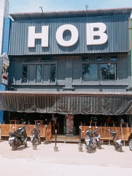 HOUSE OF BEER, Komplek Ruko Fanindo Blom B no12a&14 Tanjung Uncang-Batam  Samping Bank BCA - Foto HOB Cafe - House of Beer, Batam - Tripadvisor